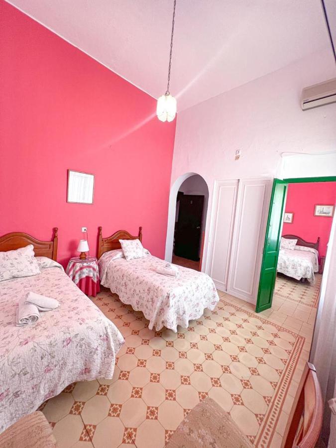 Hostal El Faro Чипиона Экстерьер фото