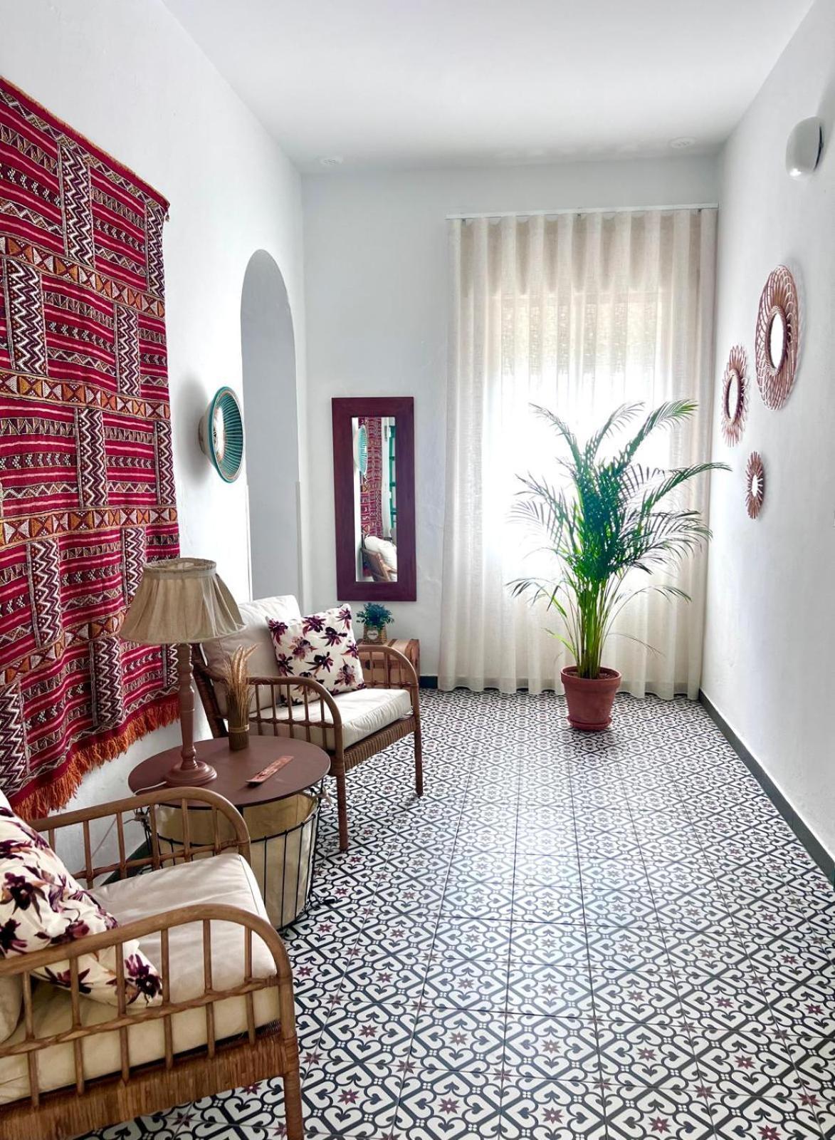 Hostal El Faro Чипиона Экстерьер фото
